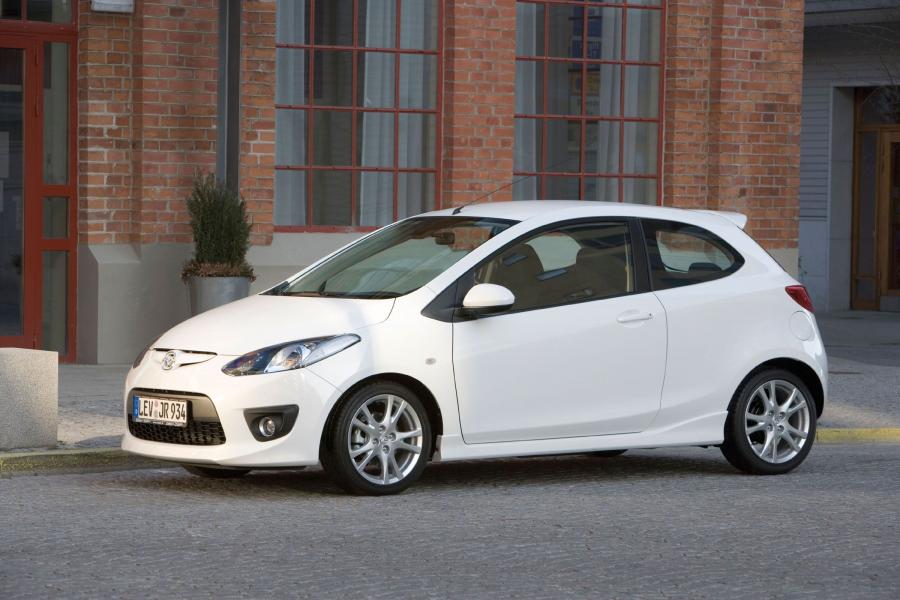  Mazda2 3-Door 2007 года  (фото 35 из 96)